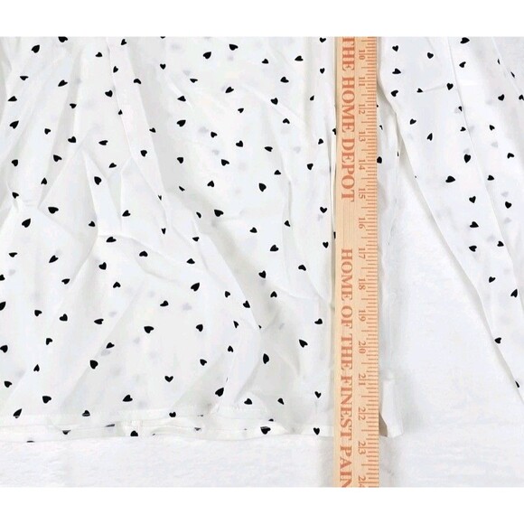 White Ruffle Mock Neck Long Sleeve Blouse Black Heart Print Women’s Size M - Picture 7 of 11